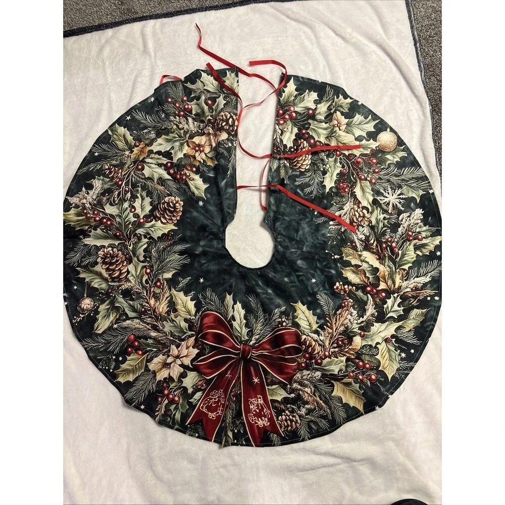 CHRISTMAS TREE SKIRT green reverse
